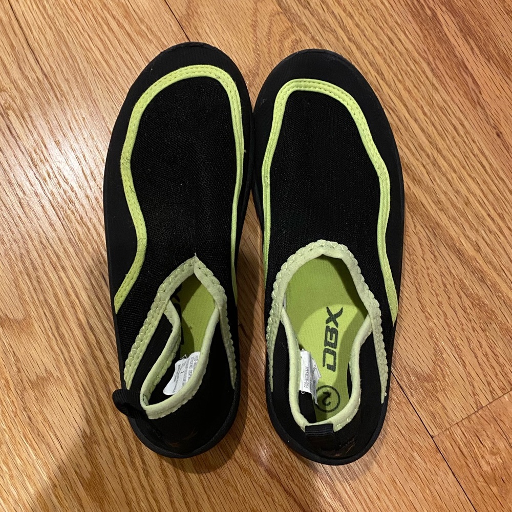 DBX Water shoes
